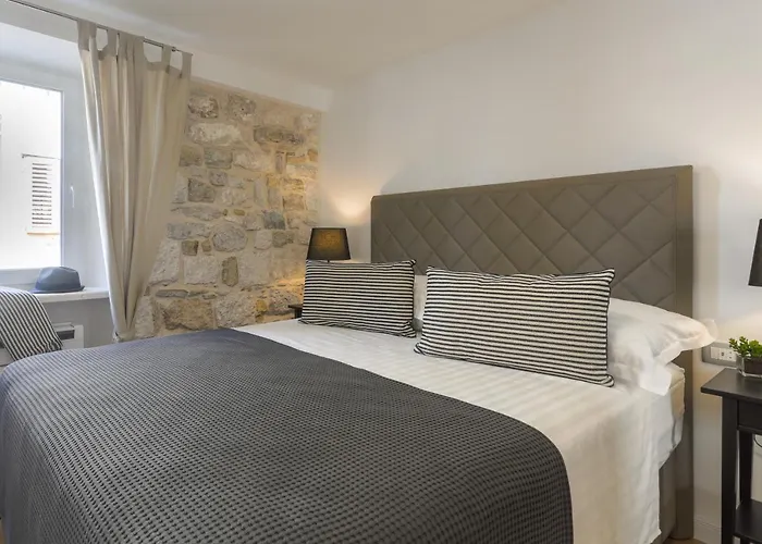 Azamara Old Town * Hvar Town