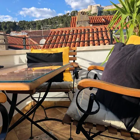 Apartment Azamara Old Town Hvar Town