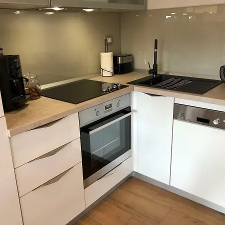 Azamara Old Town Apartman