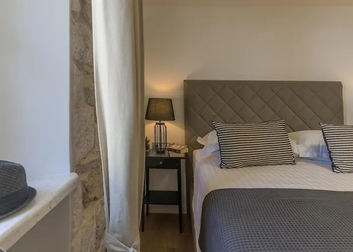 Azamara Old Town 赫瓦尔