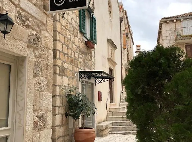 Azamara Old Town דירה