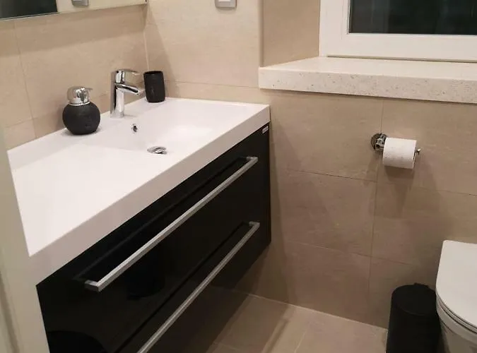 公寓 Azamara Old Town *